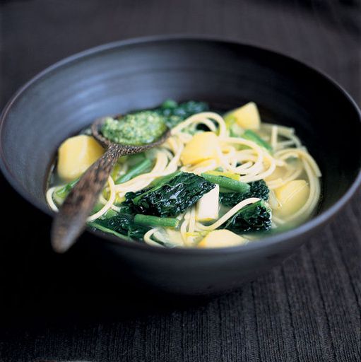 Genoese minestrone soup with pesto