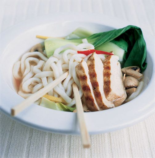 Udon noodles with chicken