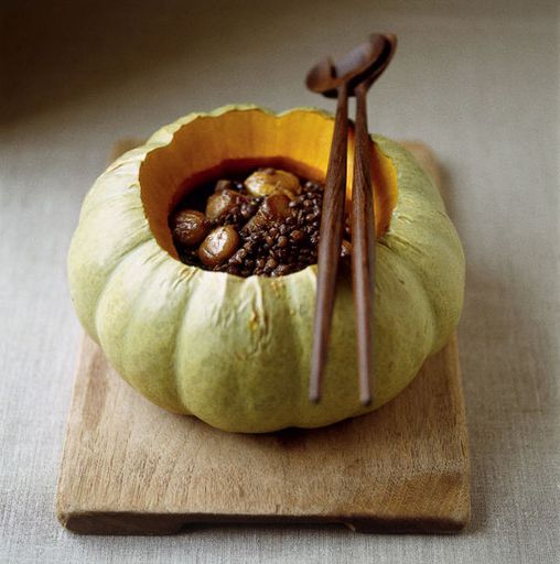 Pumpkin soup with lentils and chestnuts