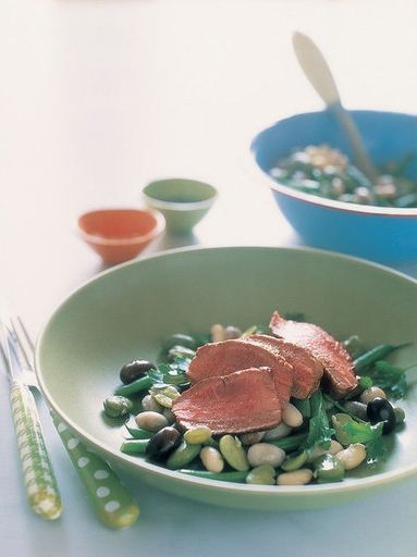 Salad of the four varieties of beans with lamb tenderloin