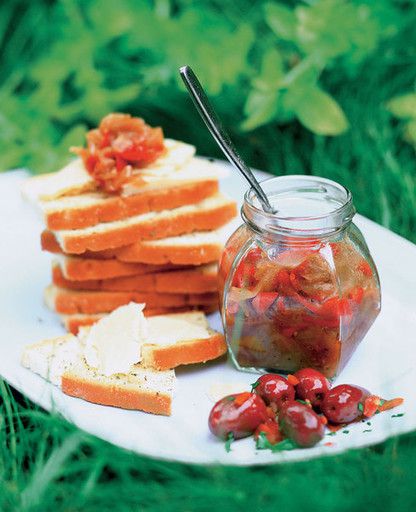 Chutney of onion and red pepper