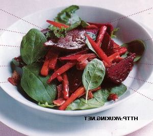 Spiced beet salad with bacon