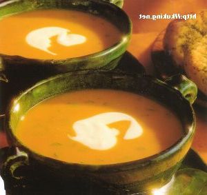 Spiced Dhal soup with carrots