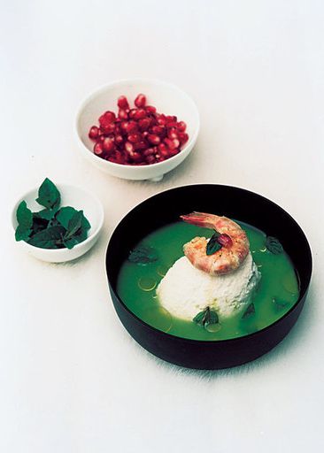 Pea soup with ricotta cheese and pomegranate seeds