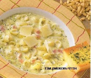 Potato soup with pesto