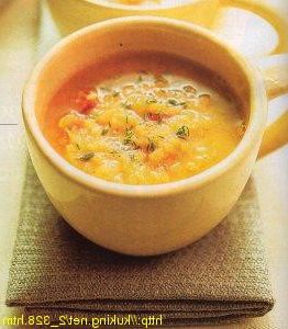Tomato soup with lentils