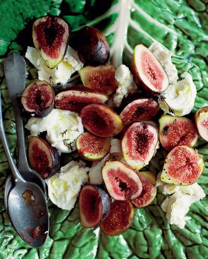 Grilled figs with mozzarella