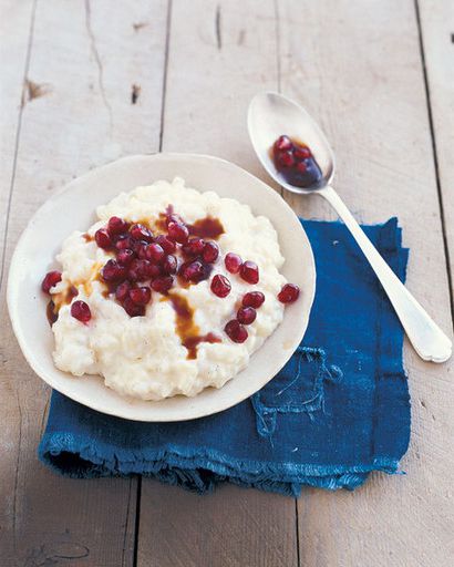 Rice porridge with pomegranate syrup