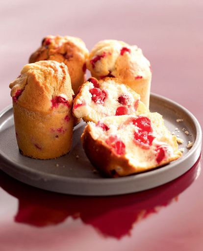 Muffins with cranberries