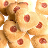 Vanilla hearts with jam Vanilla hearts with jam