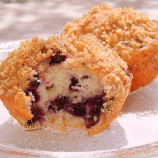Muffins with blueberries and nut crust Muffins with blueberries and nut crust