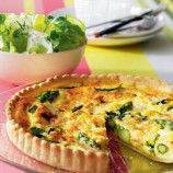 Pie with asparagus