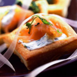 Tartlets with smoked salmon