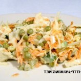 Salad with white cabbage, cucumbers and peas Salad with white cabbage, cucumbers and peas