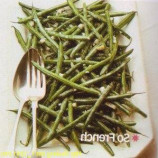 Salad with green beans in French Salad with green beans in French