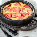 Clafoutis with strawberries Clafoutis with strawberries