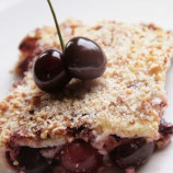 Baked pudding with berries Baked pudding with berries