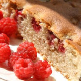 Cake with fresh raspberries