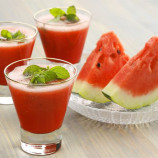 Smoothies: watermelon and mint
