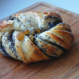 Buns with poppy seeds and raisins