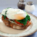 Poached egg with spinach Poached egg with spinach