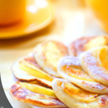 Pancakes with apples and cream cheese Pancakes with apples and cream cheese