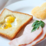 Scrambled eggs in a heart Scrambled eggs in a heart