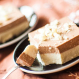 Vanilla — chocolate cheesecake dessert