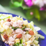 Salad with chicken, cucumber and walnuts