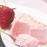 Dessert «Bavareze with strawberries»
