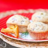 Muffins with ham and chanterelles
