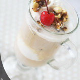 Ice cream with nuts and espresso from Jamie Oliver