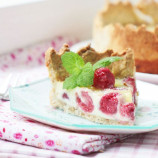 Cake with raspberry and white chocolate from Irina Chadeevoy