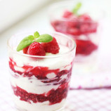 Berry dessert with cream
