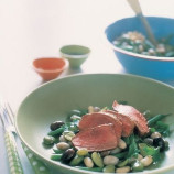 Salad of the four varieties of beans with lamb tenderloin Salad of the four varieties of beans with lamb tenderloin