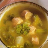 Soup with fresh salmon and onion Soup with fresh salmon and onion