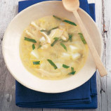 Chicken soup with leek